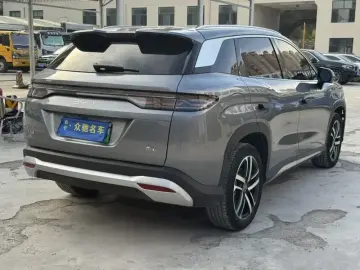 2024 BYD Song L с пробегом 30 000 км