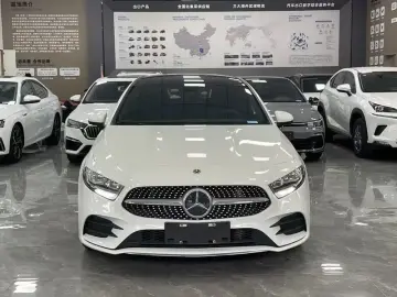2022 Mercedes-Benz A-Класс с пробегом 35 000 км
