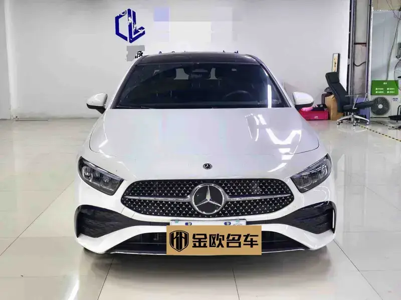2024 Mercedes-Benz A-Класс с пробегом 16 000 км