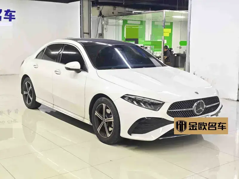 2024 Mercedes-Benz A-Класс с пробегом 16 000 км