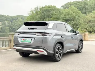 2025 BYD Song L с пробегом 10 000 км