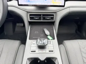 2025 BYD Song L с пробегом 10 000 км