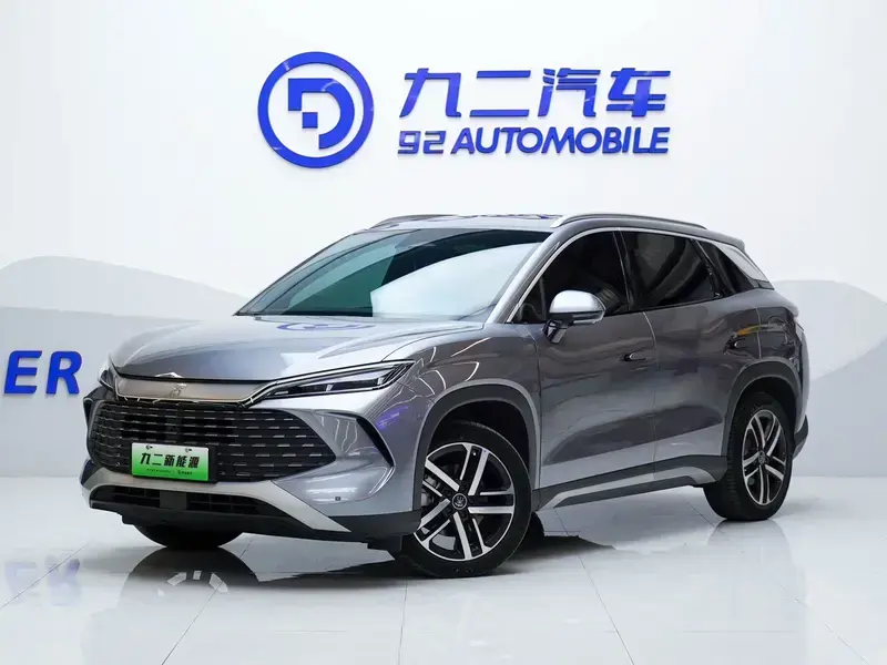 2025 BYD Song L с пробегом 38 000 км
