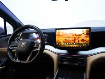 2025 BYD Song L с пробегом 38 000 км