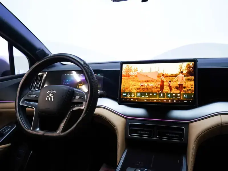 2025 BYD Song L с пробегом 38 000 км