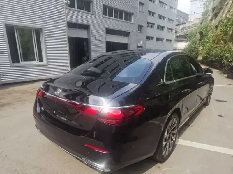 2024 Mercedes-Benz E-Класс с пробегом 18 600 км