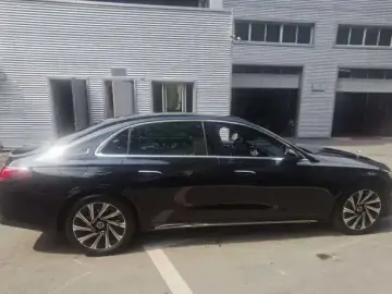 2024 Mercedes-Benz E-Класс с пробегом 18 600 км