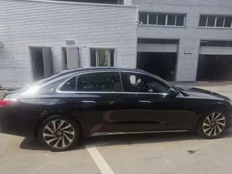 2024 Mercedes-Benz E-Класс с пробегом 18 600 км