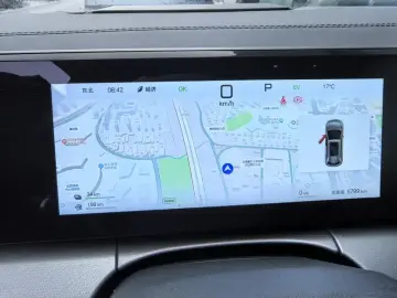 2025 BYD Song L с пробегом 5 800 км