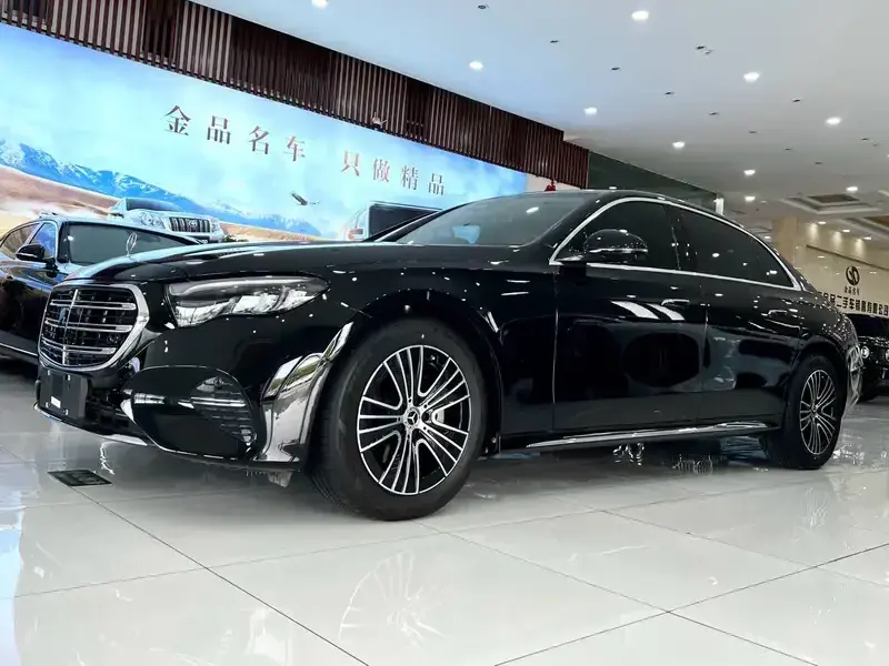 2025 Mercedes-Benz E-Класс с пробегом 6 000 км