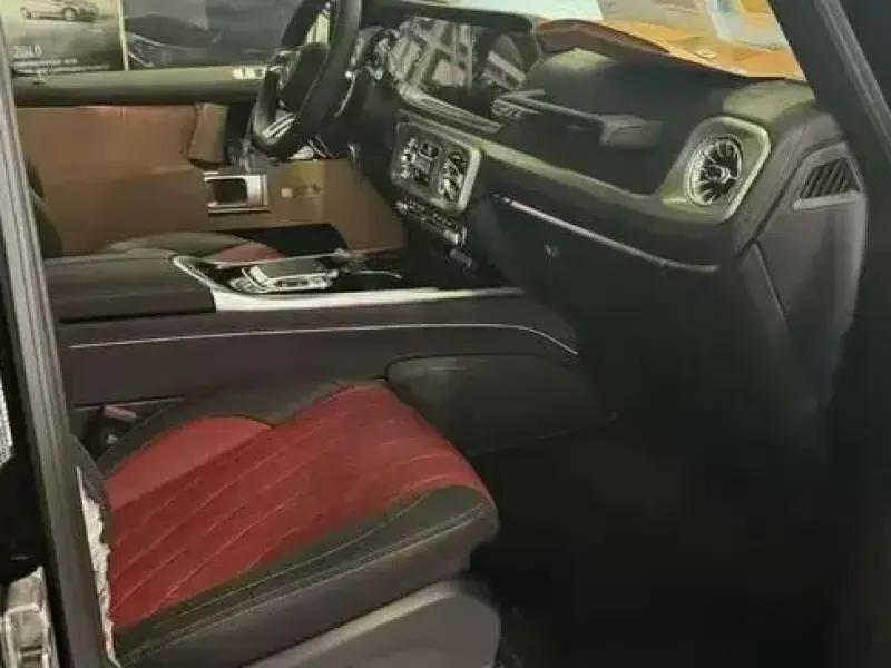 2025 Mercedes-Benz G-Класс AMG с пробегом 20 000 км