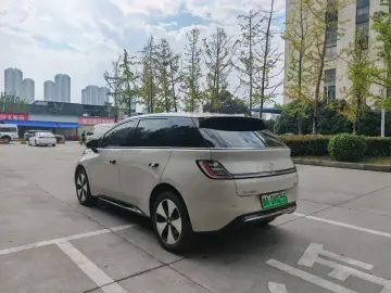2023 Baojun Cloud с пробегом 30 000 км