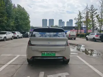 2023 Baojun Cloud с пробегом 30 000 км