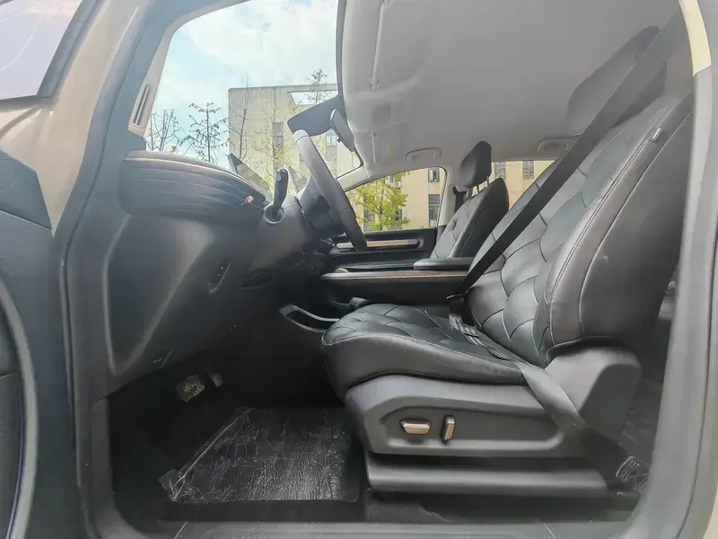 2023 Baojun Cloud с пробегом 30 000 км