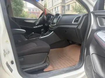 2015 Baojun 560 с пробегом 80 000 км