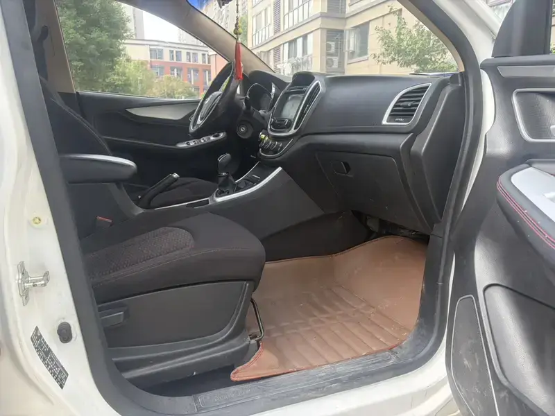 2015 Baojun 560 с пробегом 80 000 км