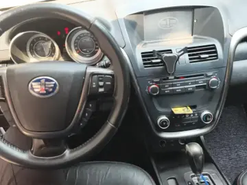 2015 Bestune X80 с пробегом 136 000 км