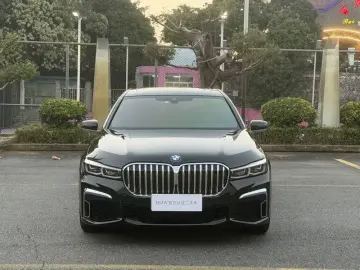 2021 BMW M760Le с пробегом 124 000 км