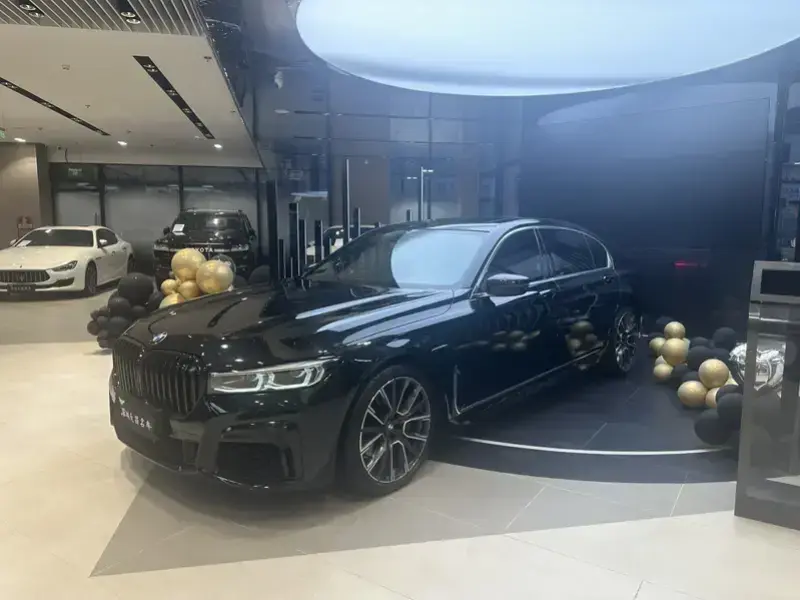 2019 BMW M760Le с пробегом 37 800 км