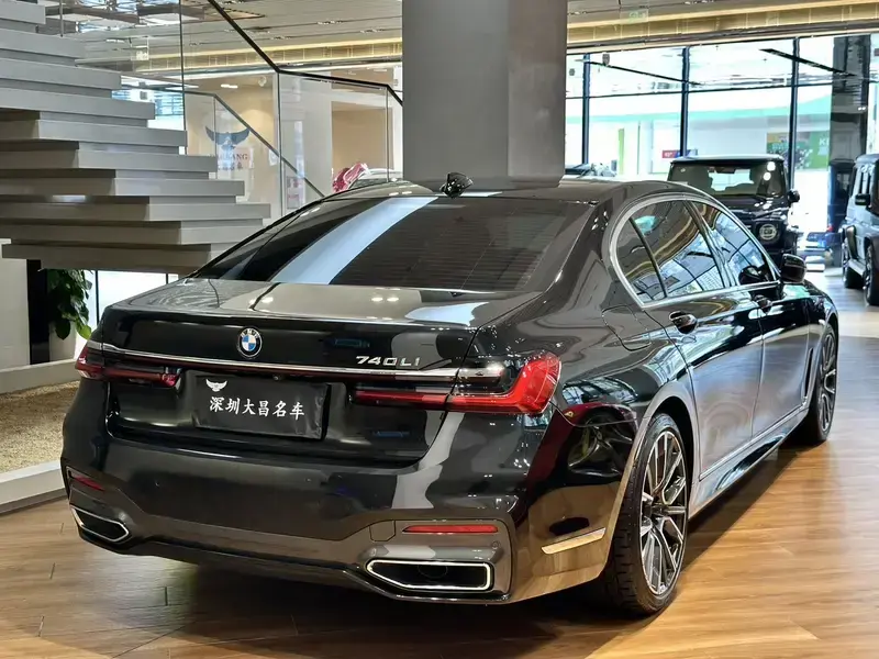 2019 BMW M760Le с пробегом 37 800 км