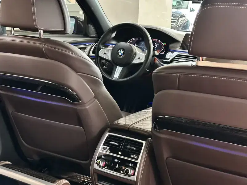2019 BMW M760Le с пробегом 37 800 км