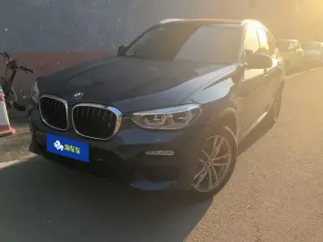 BMW X3 M40i