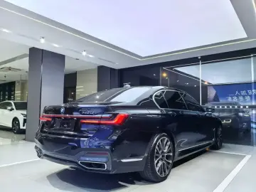 2019 BMW M760Le с пробегом 128 000 км