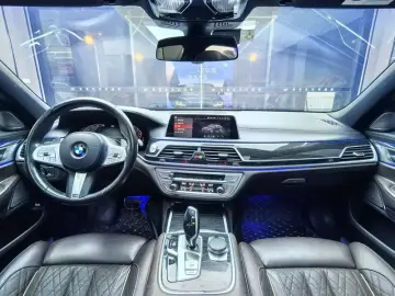 2019 BMW M760Le с пробегом 128 000 км