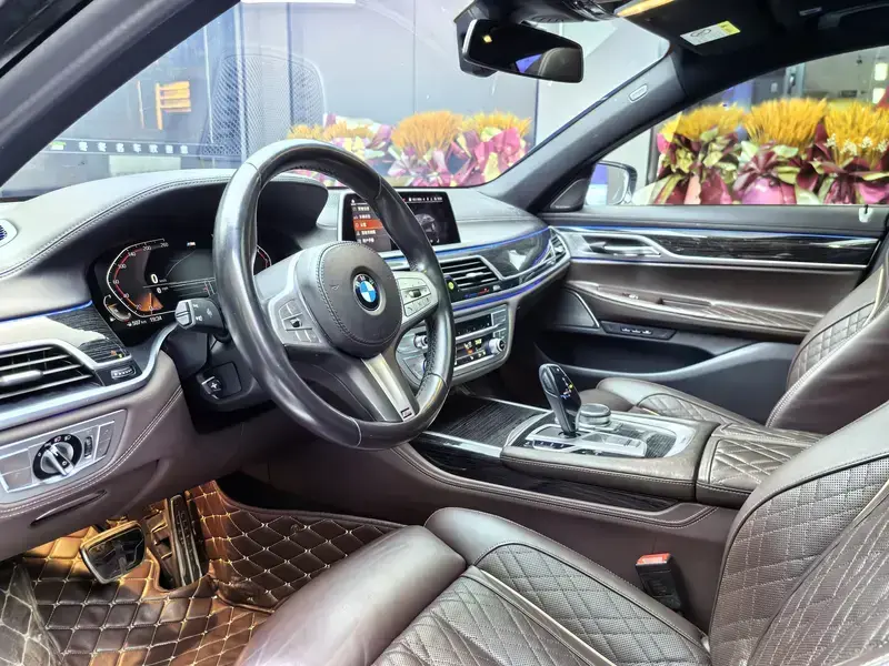 2019 BMW M760Le с пробегом 128 000 км