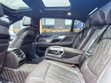 2019 BMW M760Le с пробегом 128 000 км