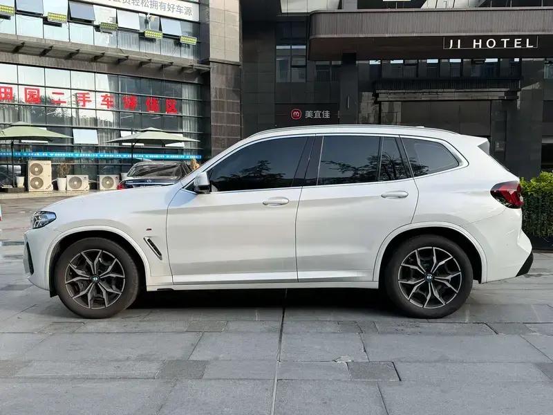 2023 BMW X3 M40i с пробегом 31 000 км