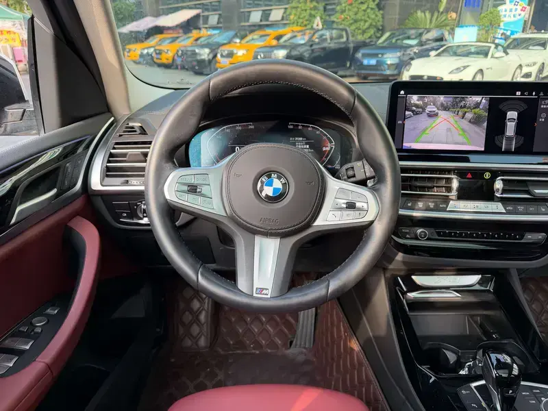 2023 BMW X3 M40i с пробегом 31 000 км