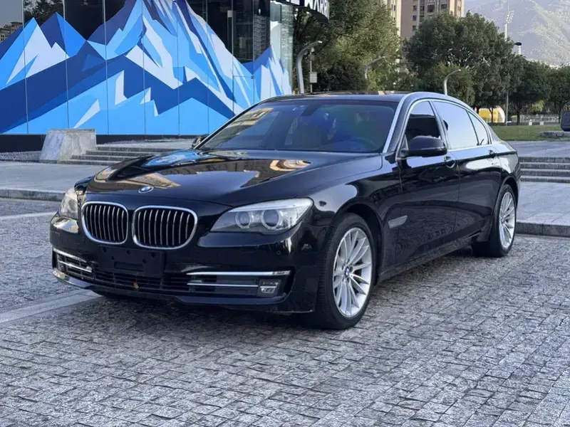 2013 BMW M760Le с пробегом 163 000 км