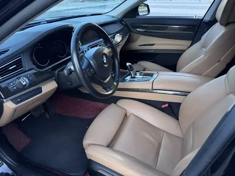 2013 BMW M760Le с пробегом 163 000 км
