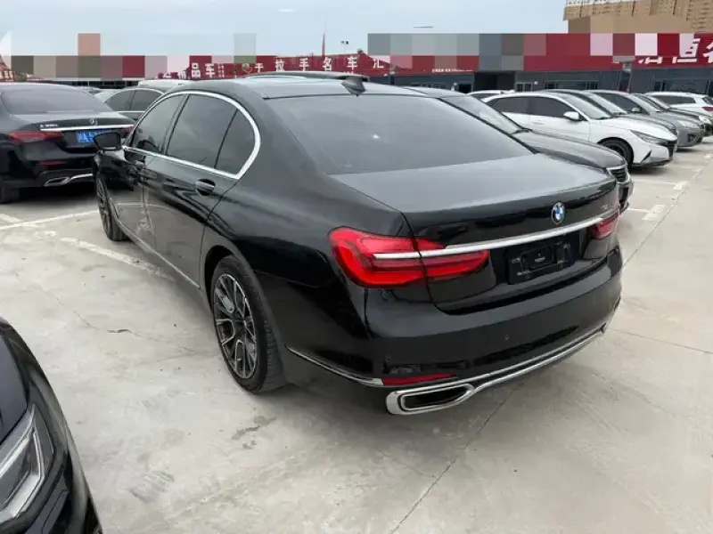 2017 BMW M760Le с пробегом 150 000 км
