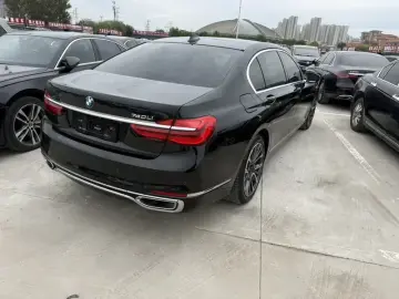 2017 BMW M760Le с пробегом 150 000 км