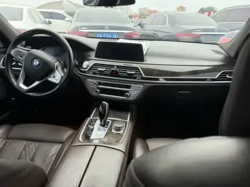 2017 BMW M760Le с пробегом 150 000 км