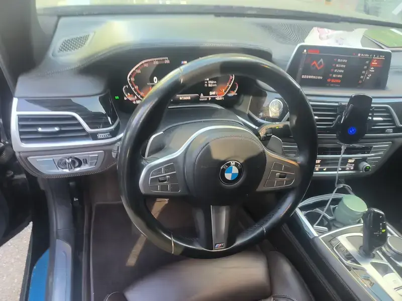 2021 BMW M760Le с пробегом 69 000 км