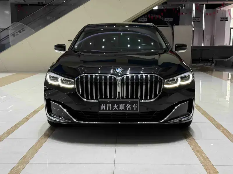 2021 BMW M760Le с пробегом 68 000 км