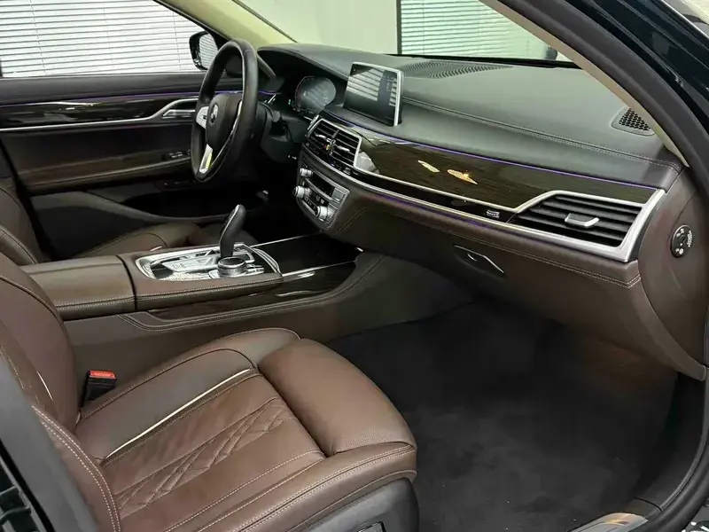 2021 BMW M760Le с пробегом 68 000 км