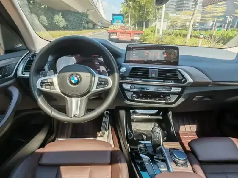 2020 BMW X3 M50 с пробегом 85 000 км