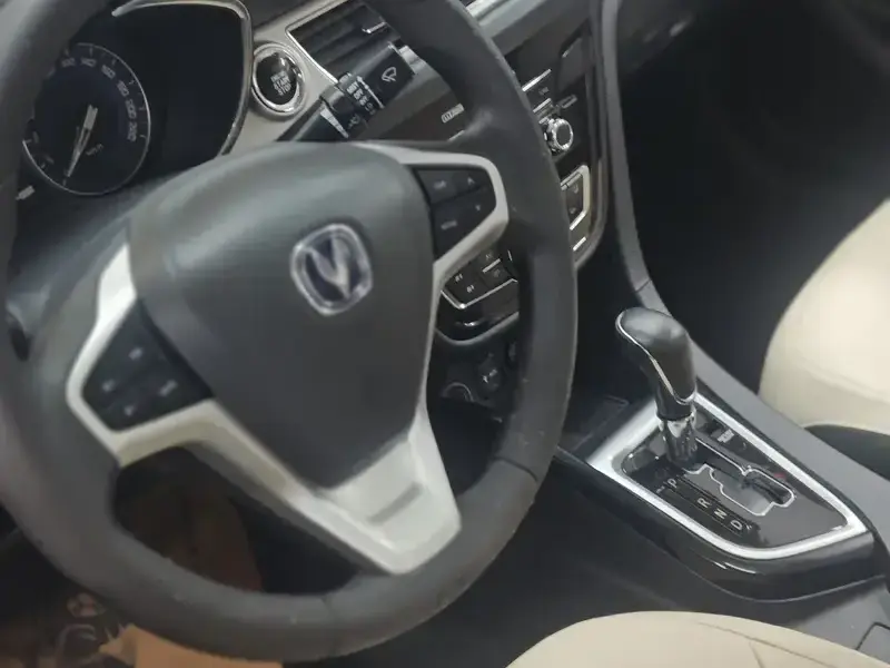 2015 Changan Yuexiang V7 с пробегом 90 000 км