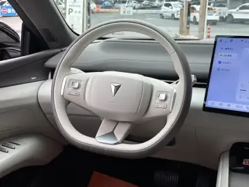 2025 Changan Shenlan L07 с пробегом 19 000 км