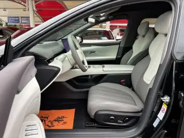 2025 Changan Shenlan L07 с пробегом 19 000 км