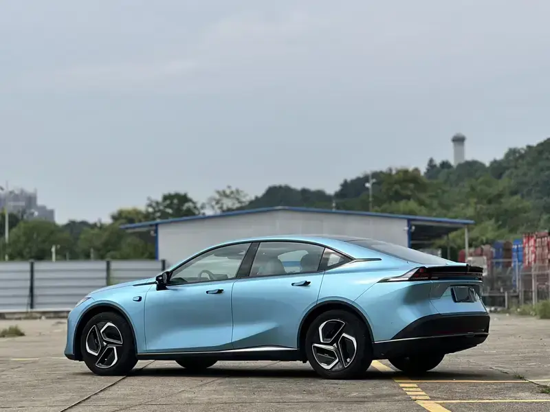 2024 Changan Shenlan L07 с пробегом 13 000 км