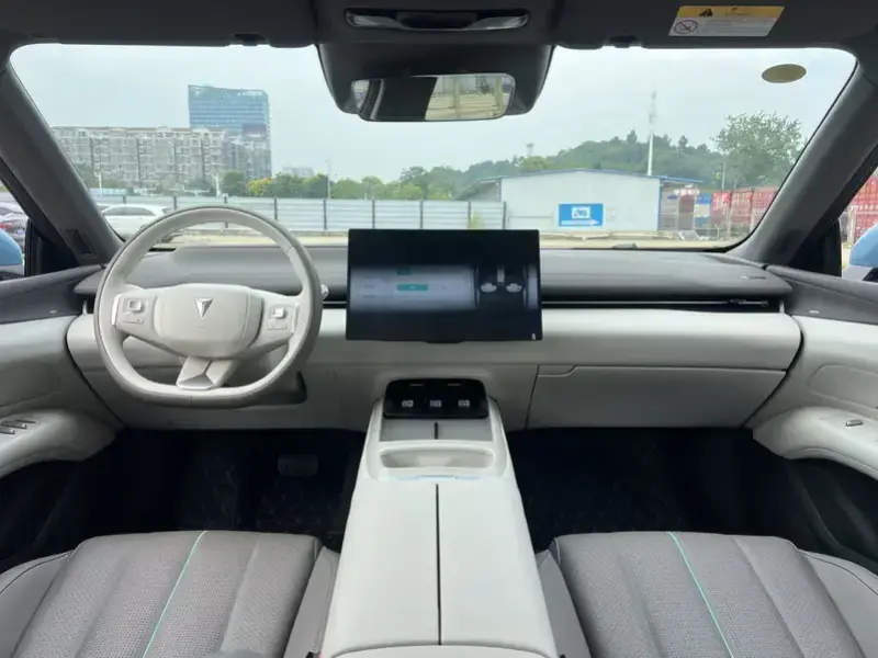 2024 Changan Shenlan L07 с пробегом 13 000 км