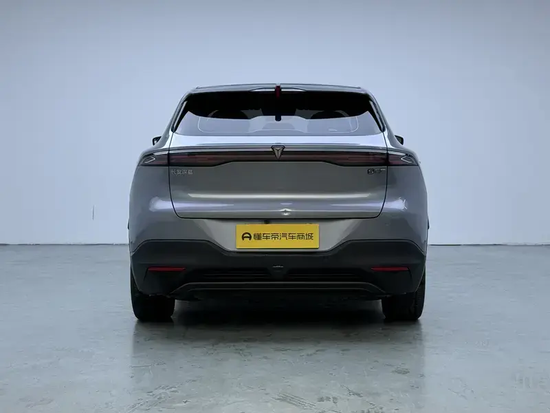 2024 Changan Shenlan S05 с пробегом 13 400 км