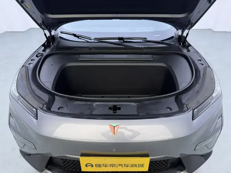 2024 Changan Shenlan S05 с пробегом 13 400 км