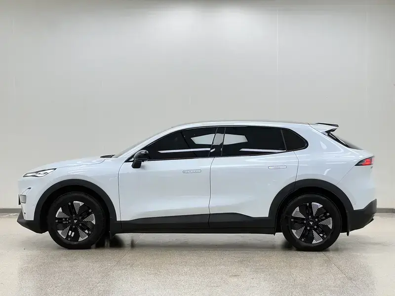 2026 Changan Shenlan S05 с пробегом 11 800 км