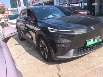 2024 Changan Shenlan S05 с пробегом 14 000 км